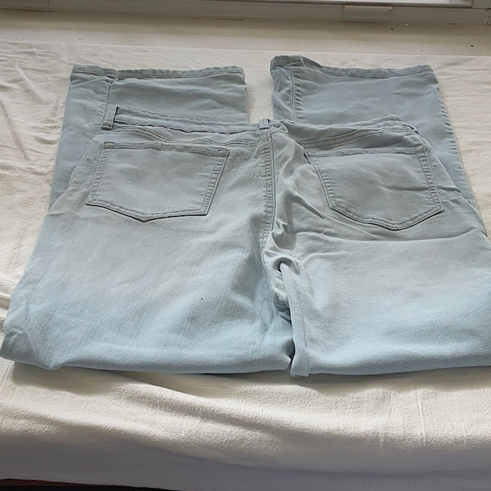 Style & Co Boot Leg Light Blue Jeans Size 16 Waist 34” Inseam 31” - Picture 4 of 7